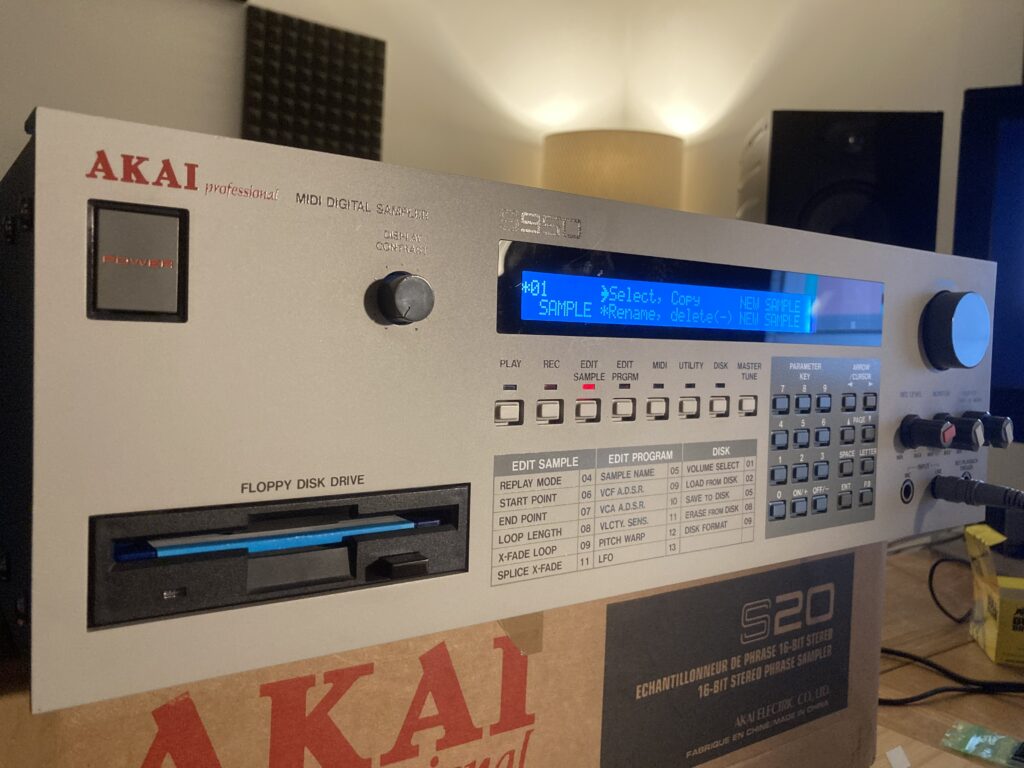 AKAI MPC ONE Custom Stand -  UK