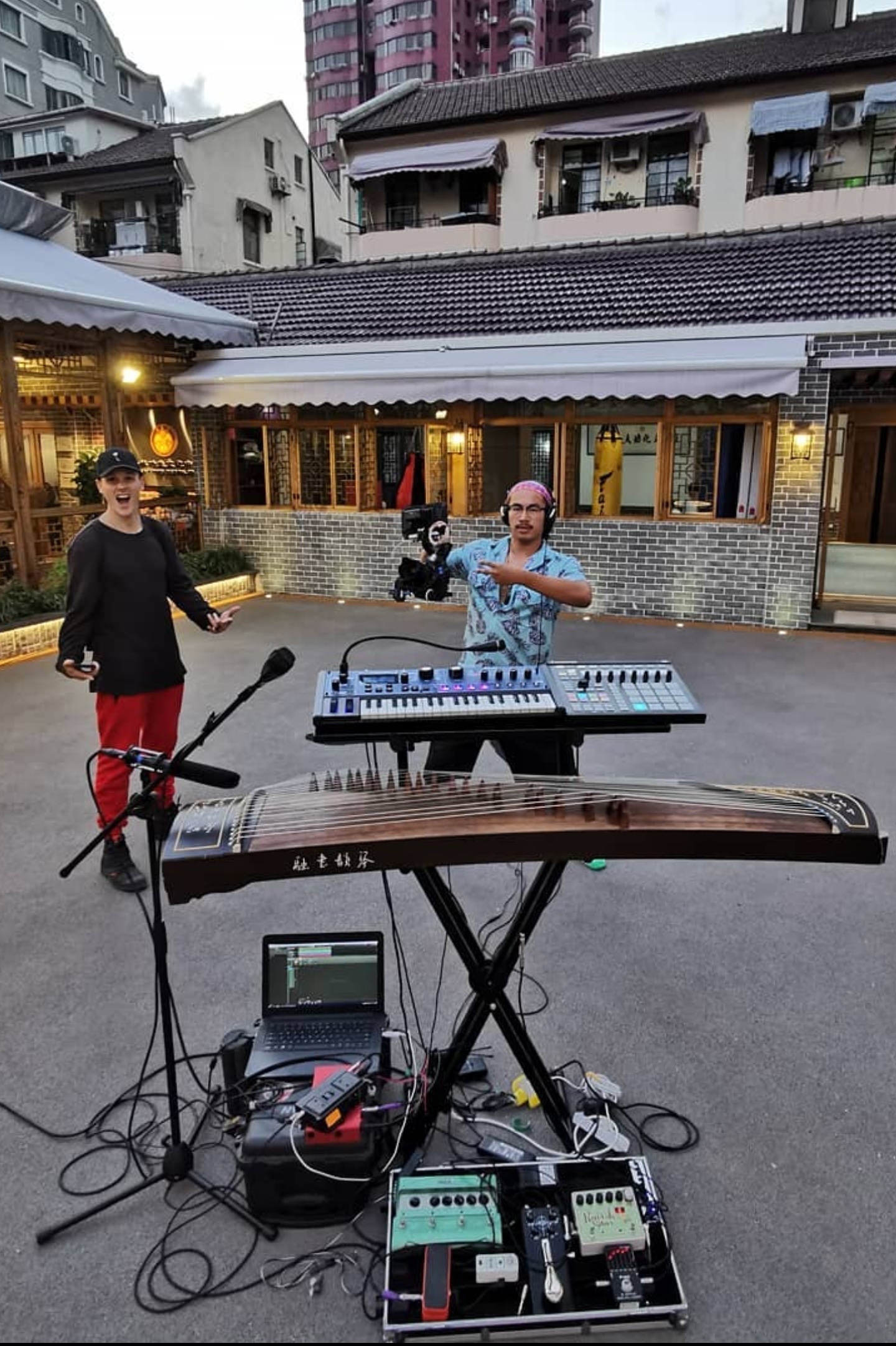 Guzheng and pedal board live setup